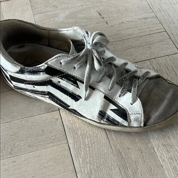 Golden Goose White and Black Sneakers - Picture 2 of 6